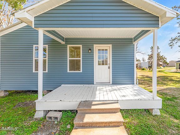 4th image of 623 Simar St