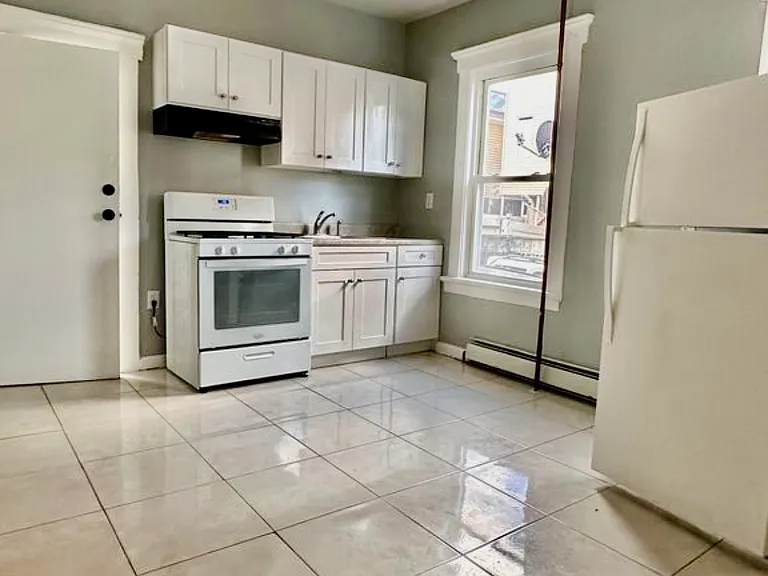 308 Atlantic St #1 — Photo 6
