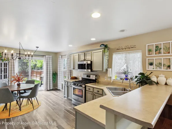 730 Storm King Cir, New Castle, CO 81647