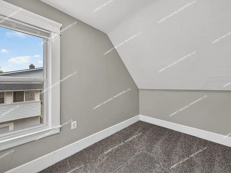2322 Fordham St — Photo 25