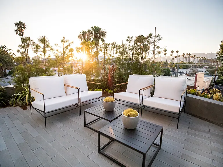 Gardenhouse Beverly Hills — Photo 11