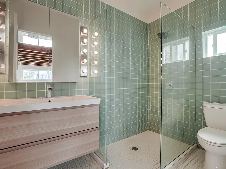 1075 Henry Ridge Mtwy — Photo 12