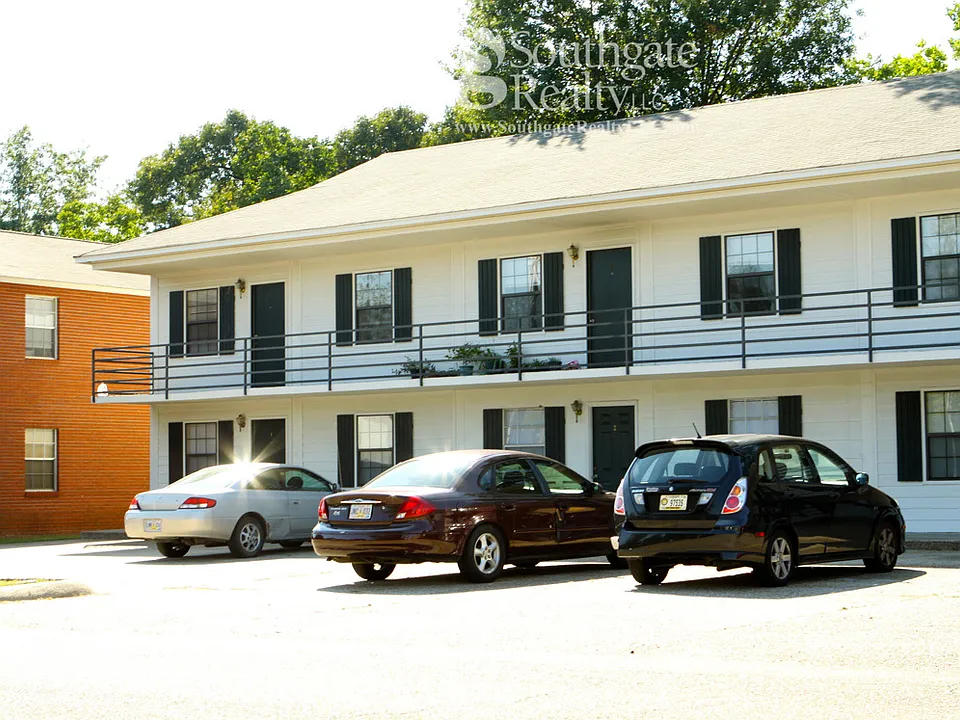 2006 Oak Grove Rd
