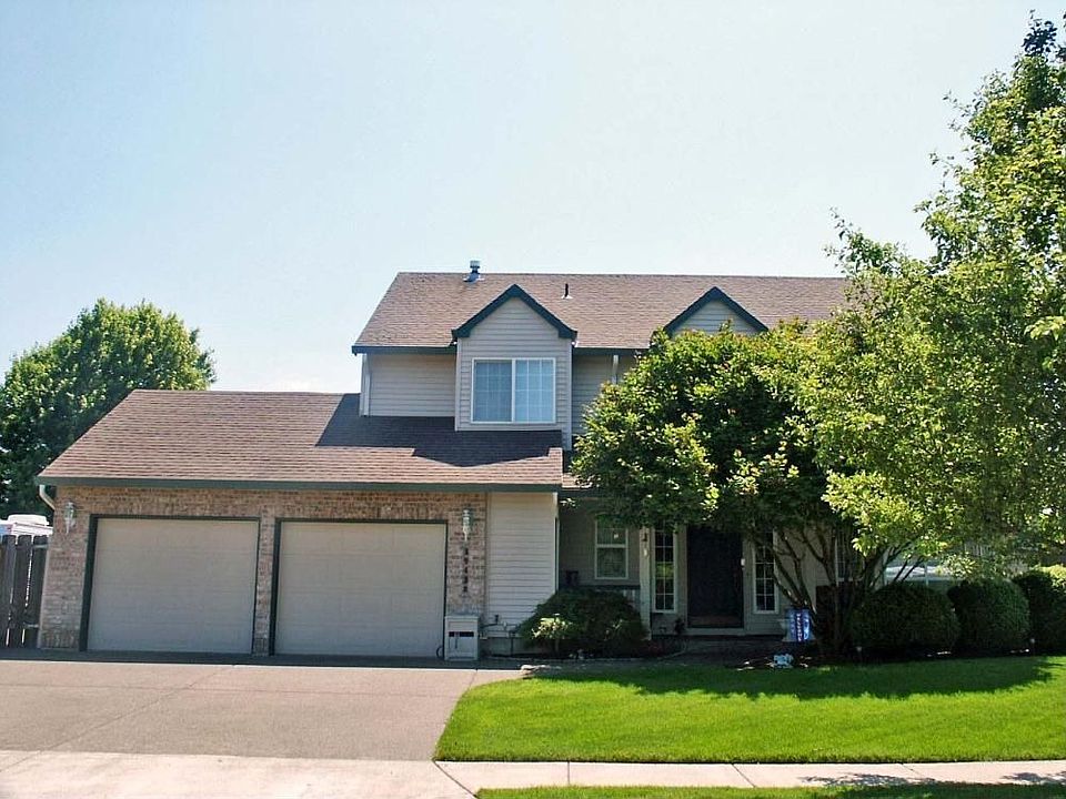Pending: 19418 Westwood Dr, Oregon City, OR 97045