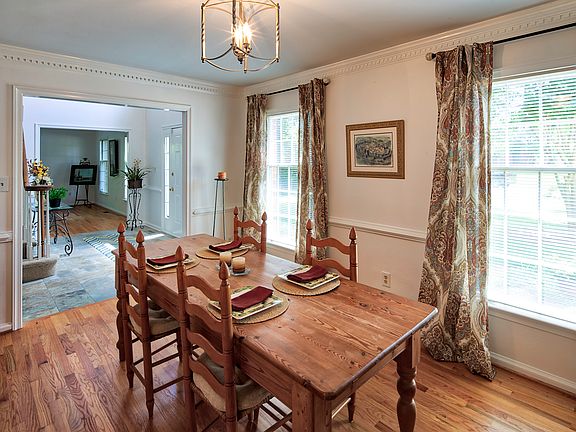 Formal dining room