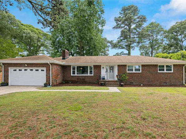 4936 Briarwood Ln, Portsmouth, VA 23703