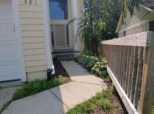 481 Village Oaks Ct, Ann Arbor, MI 48103