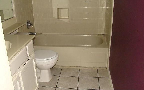 4th image of 6928 Foxvalley Ln