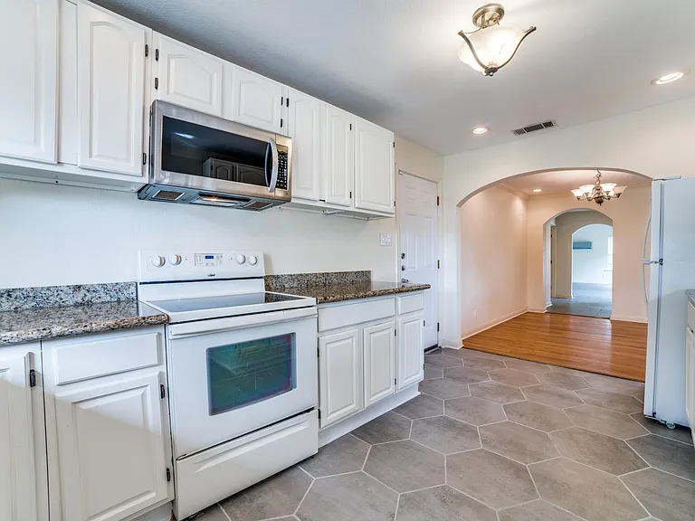 1149 Garraty Rd — Photo 9