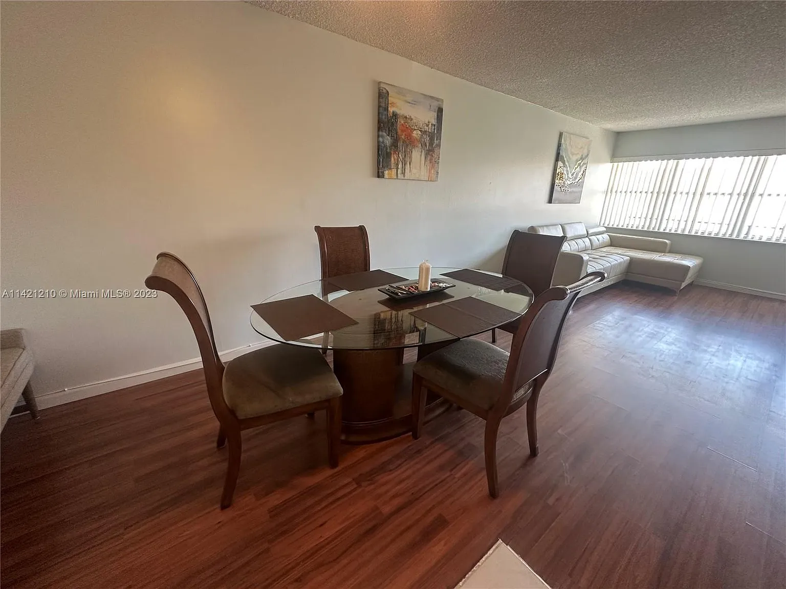 Ocean View Towers Condo — Photo 3