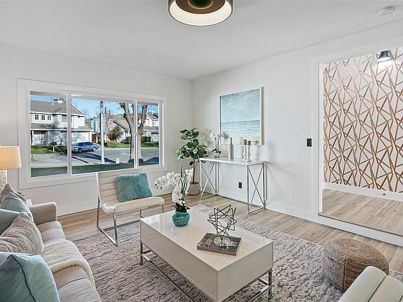 4th image of 3678 Wyndham Dr