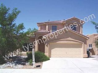 9215 Bluewood Ln NE, Albuquerque, NM 87122