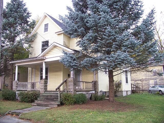 1st image of 355 Cherry St