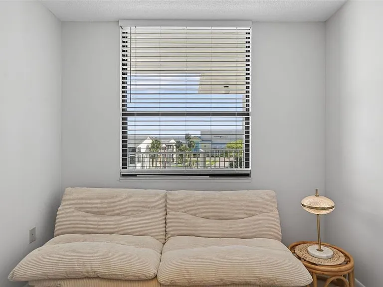 300 Woodette Dr #404B — Photo 33