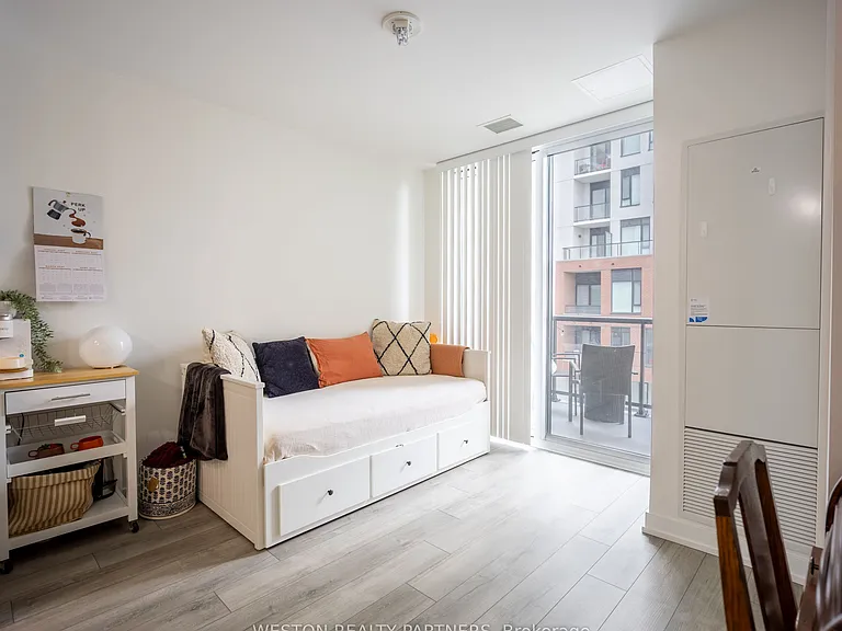 3100 Keele St #605 — Photo 10