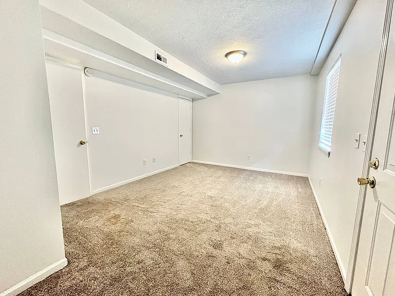 4420 Jarboe St — Photo 23