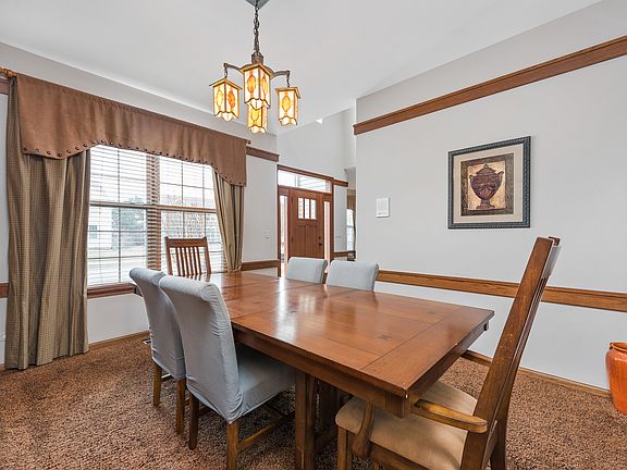 5th image of 25245 Trelliage Ave