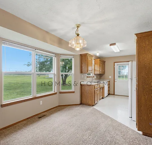 1239 W Bluegrass Rd — Photo 7