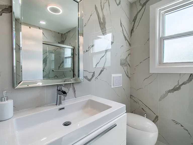 1117 Ocean Dr E #A — Photo 28