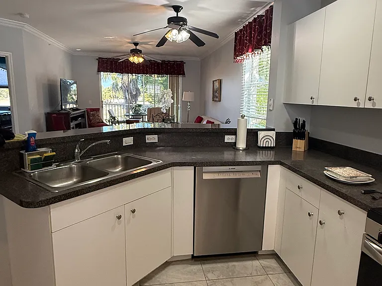 4015 Palm Tree Blvd #208 — Photo 14