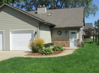 612 Robin Dr, Sun Prairie, WI 53590
