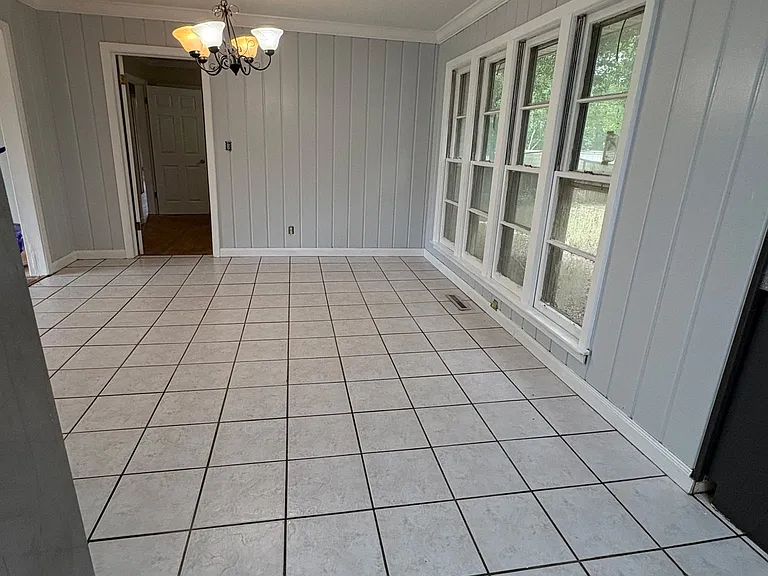 1408 Houston St — Photo 7