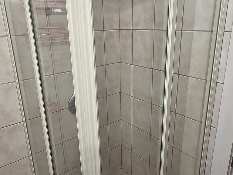 Master Bedroom Bathroom 4