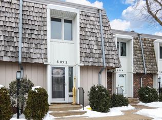 6052 Golden Valley Rd, Golden Valley, MN 55422