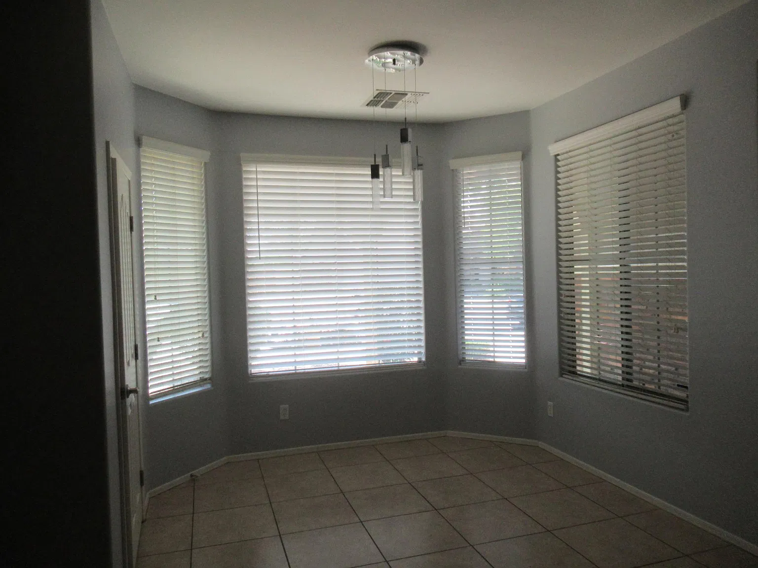 3 bed, 1710 sqft, $2,000 — Photo 4