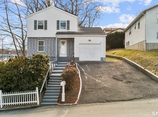 15 Kenneth Cir, Waterbury, CT 06710