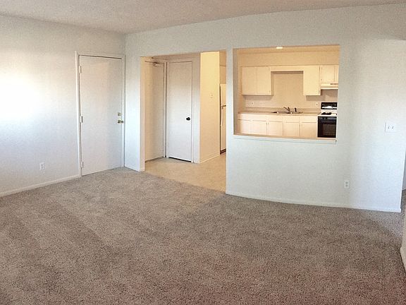 3rd image of 2410 36th St SW APT 1