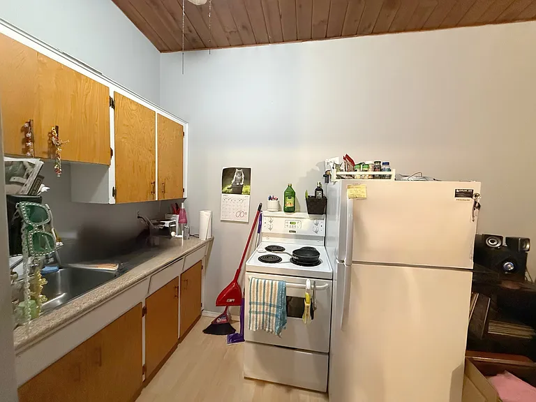 313 3rd Ave NE #4 — Photo 4