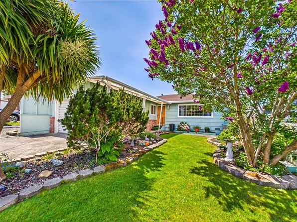 1686 Ronald Ave, Fortuna, CA 95540