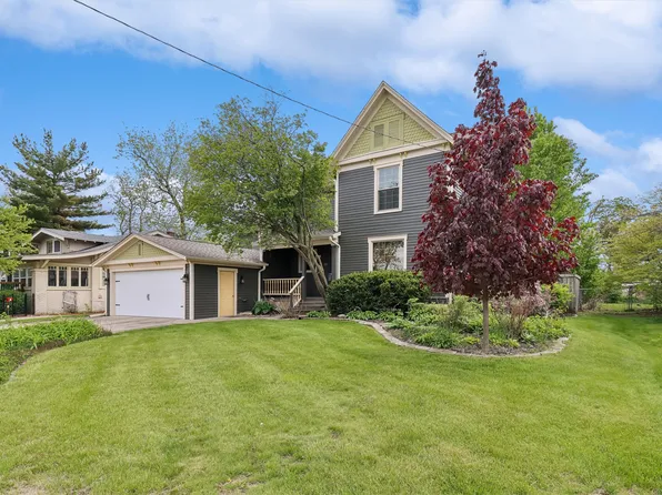 521 N 2nd Ave E, Newton, IA 50208