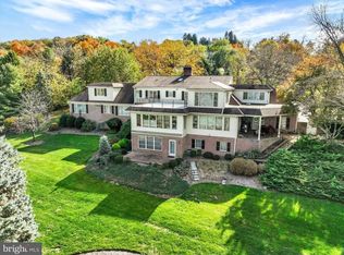 925 Summit Cir N, York, PA 17403