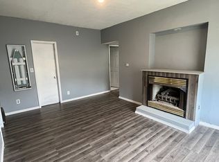 198 2nd St SW, Barberton, OH 44203