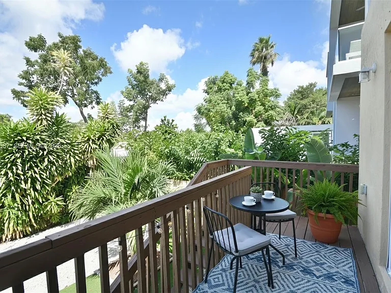 2780 SW 33rd Ave — Photo 32