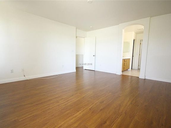 4th image of 2401 Boca River Dr