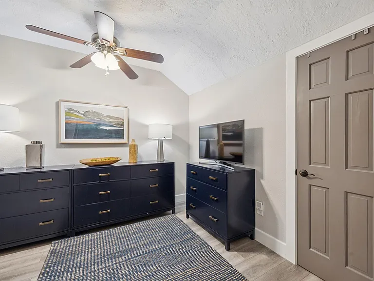 500 River Rd #106 — Photo 26
