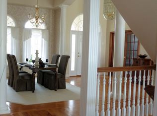 28954 Belmont Farm Rd, Perrysburg, OH 43551