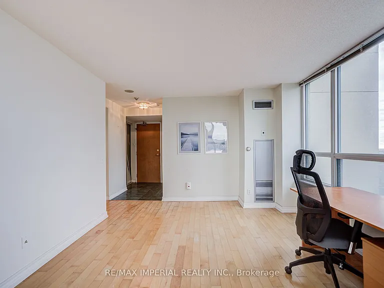238 Doris Ave #2302 — Photo 15