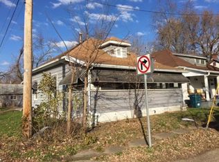 301 Adams Ave, Charleston, IL 61920