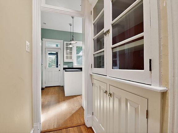 4th image of 1319 Massachusetts Ave SE #1
