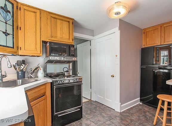 5th image of 1040 Centerfield Ct