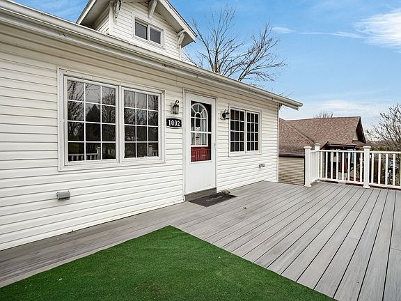 4th image of 1002 State St