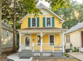 211 Cameron Ave, Windsor, ON N9B1Y5