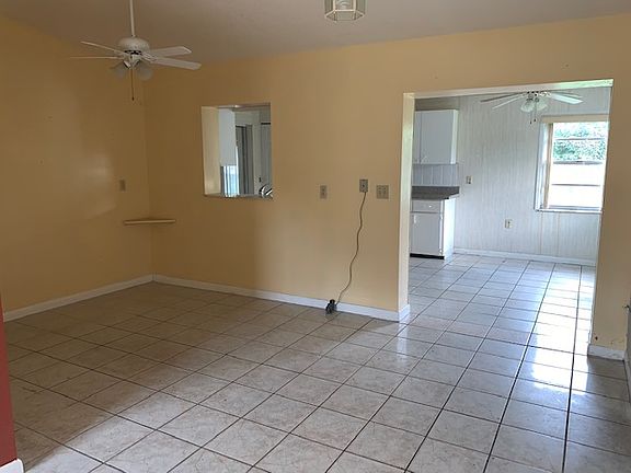 5th image of 105 Autumn Ave