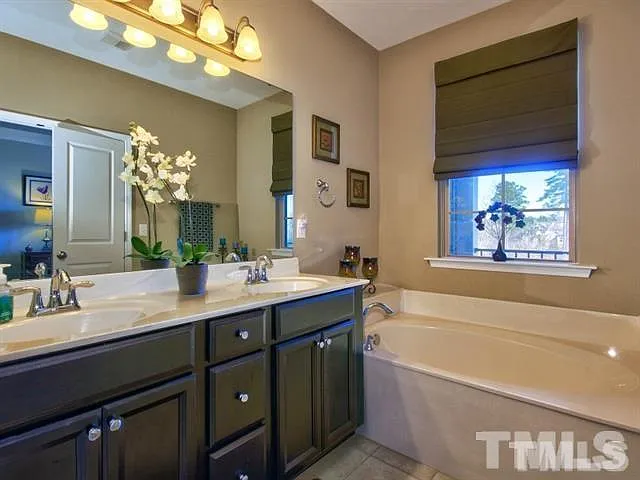 1528 Alemany St — Photo 9