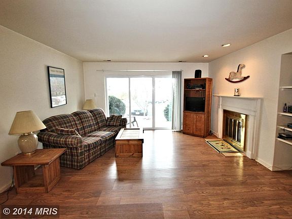 4th image of 7702 Lafayette Forest Dr APT 16