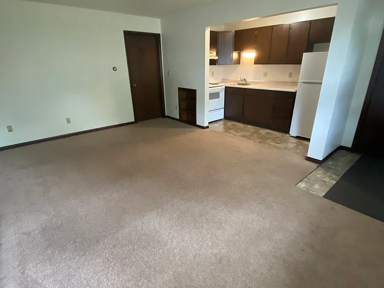 429 N Gilbert St — Photo 19